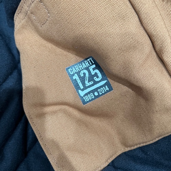 Carhartt Jacket and Duffle Bag Size XL - Picture 8 of 16